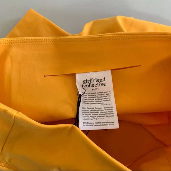 girlfriend collective saddle mustard yellow compression active shorts Small - Picture 2 of 5